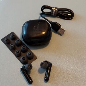 Soundcore Life Note 3 Black Earbuds with Charging Accessories